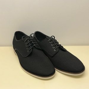 Calvin Klein Lace Up Dress Loafers Men’s Size 9 (NWOT)